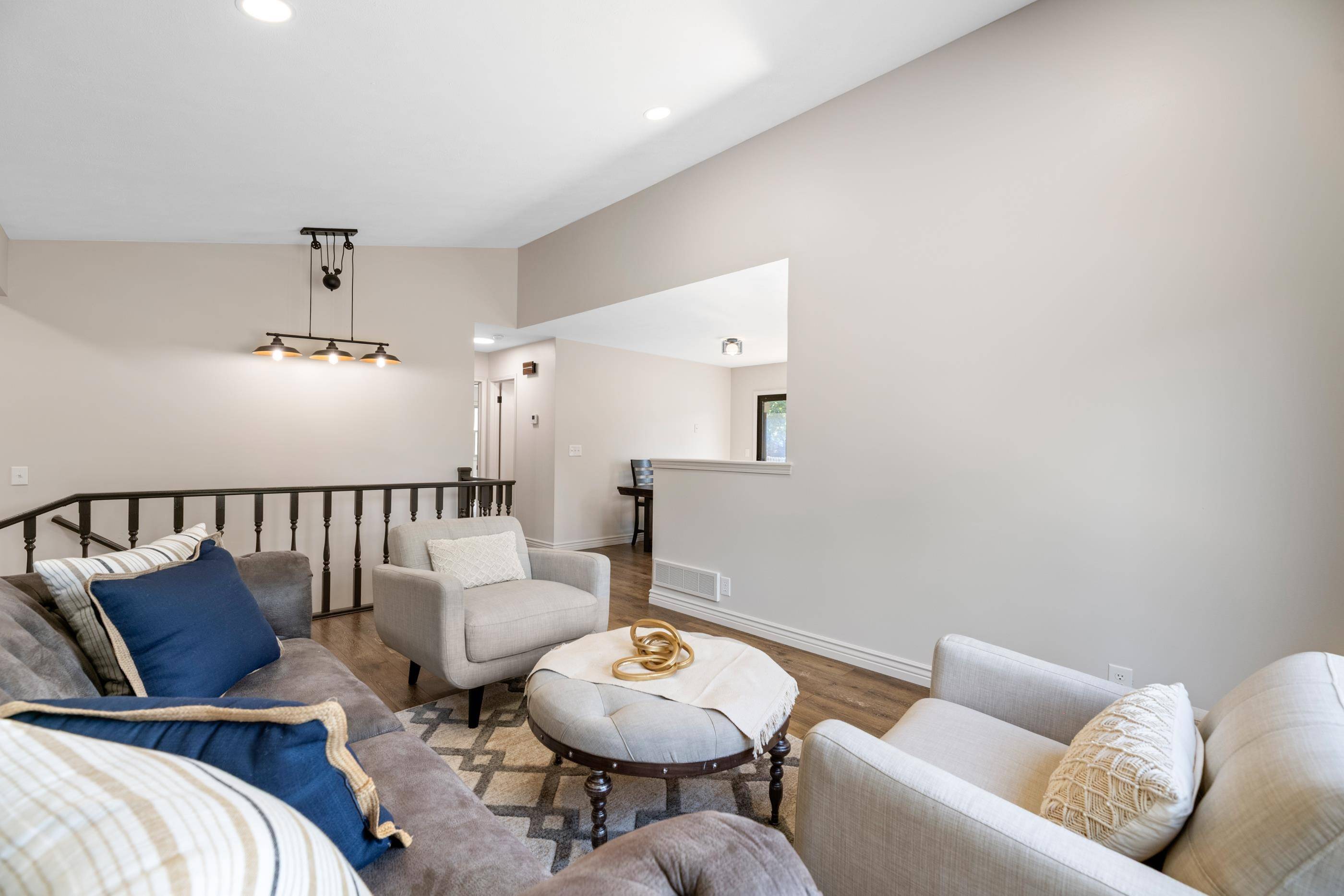 323 N Covington St, Wichita, KS 67212