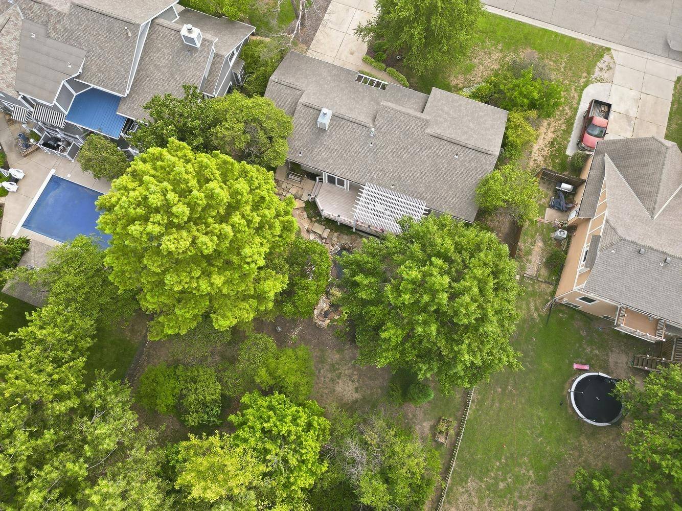719 S Honeybrook Ln, Derby, KS 67037