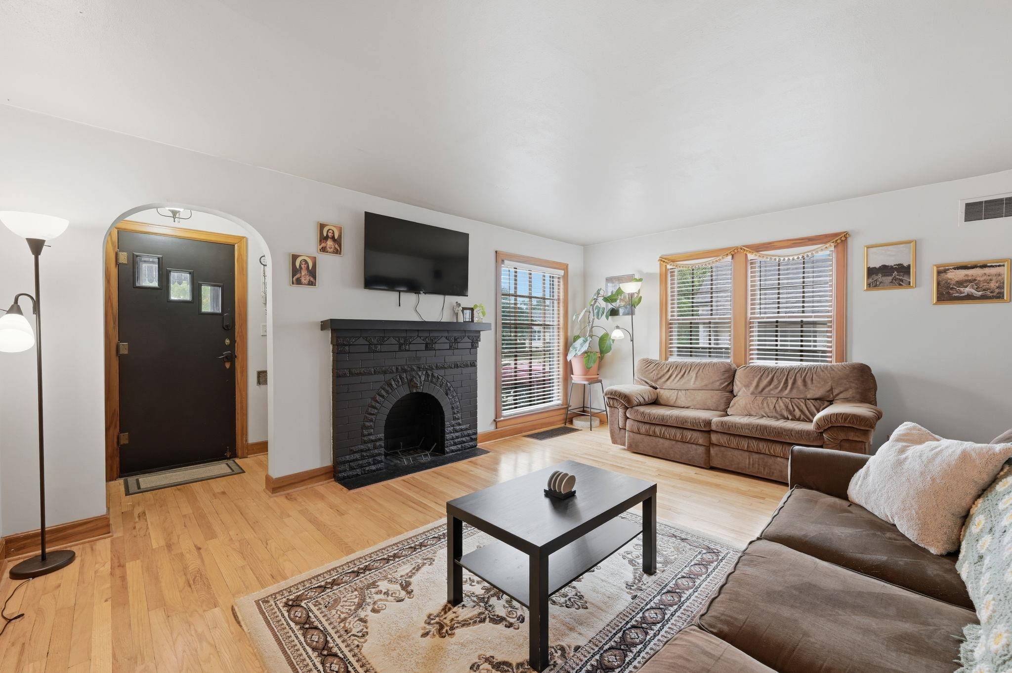 556 S Poplar Street, Wichita, KS 67211