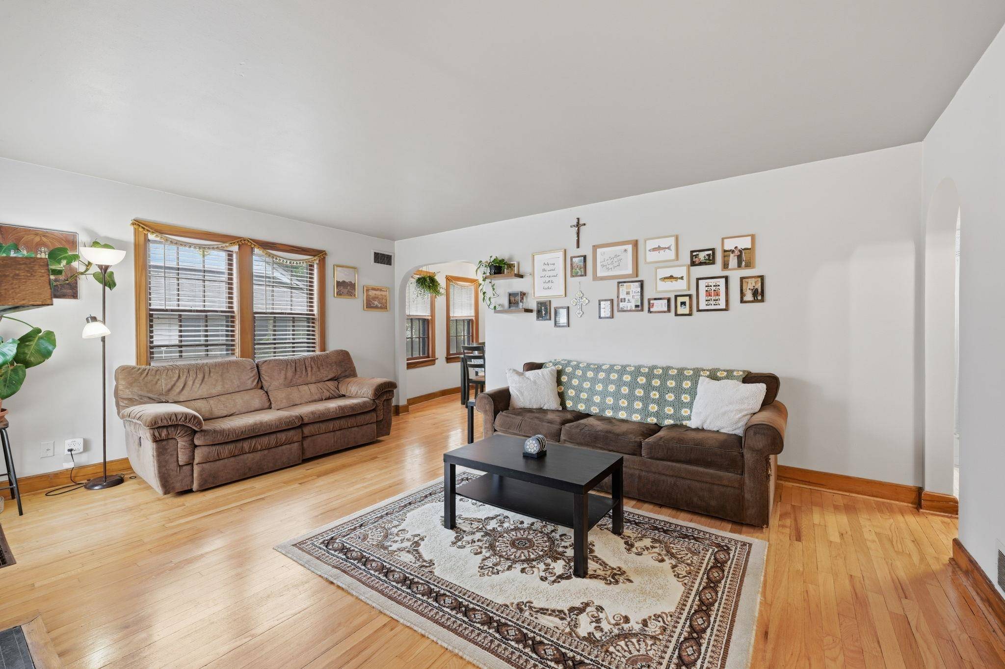 556 S Poplar Street, Wichita, KS 67211