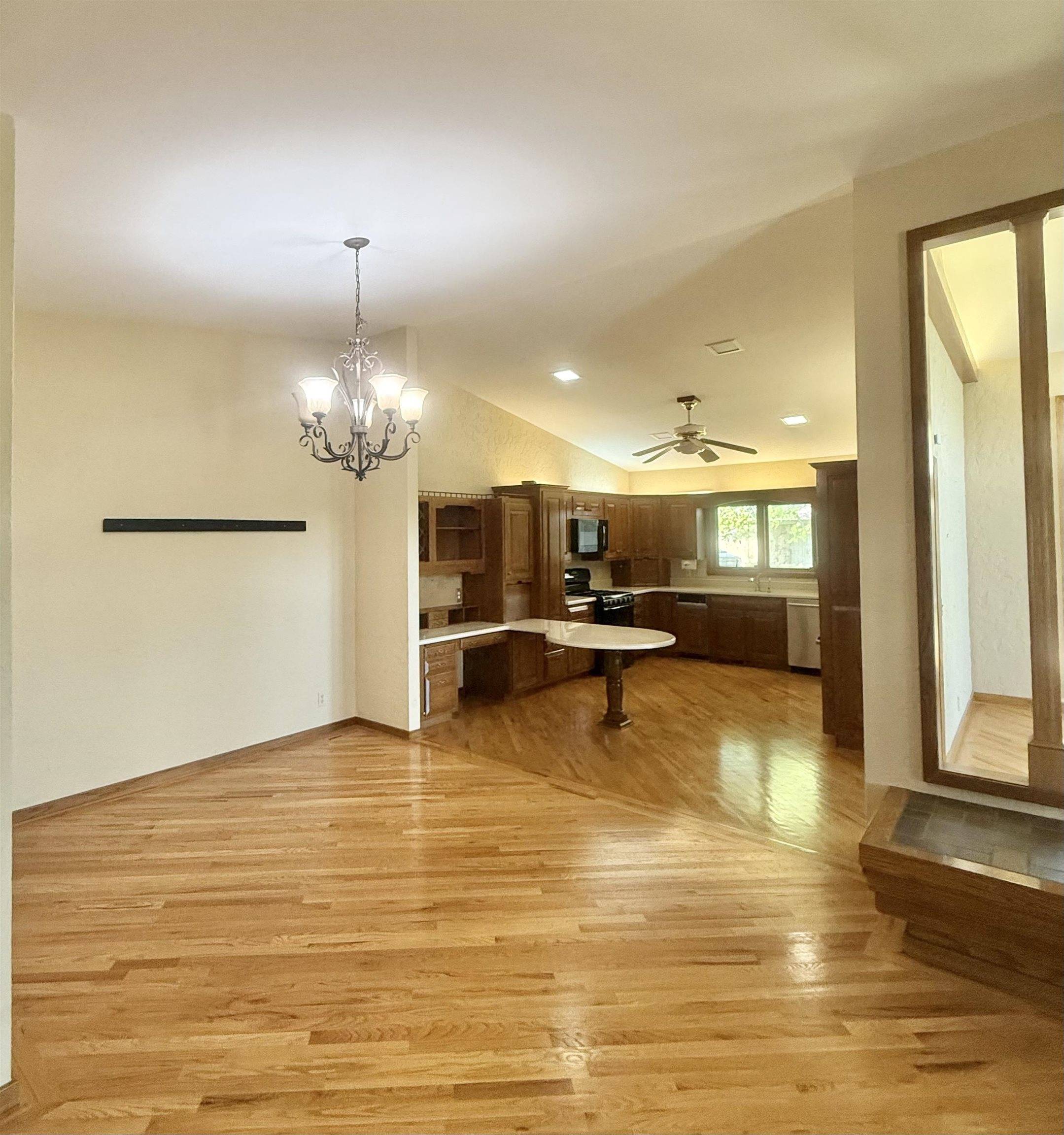 1634 Kensington Blvd, Garden City, KS 67846-8373