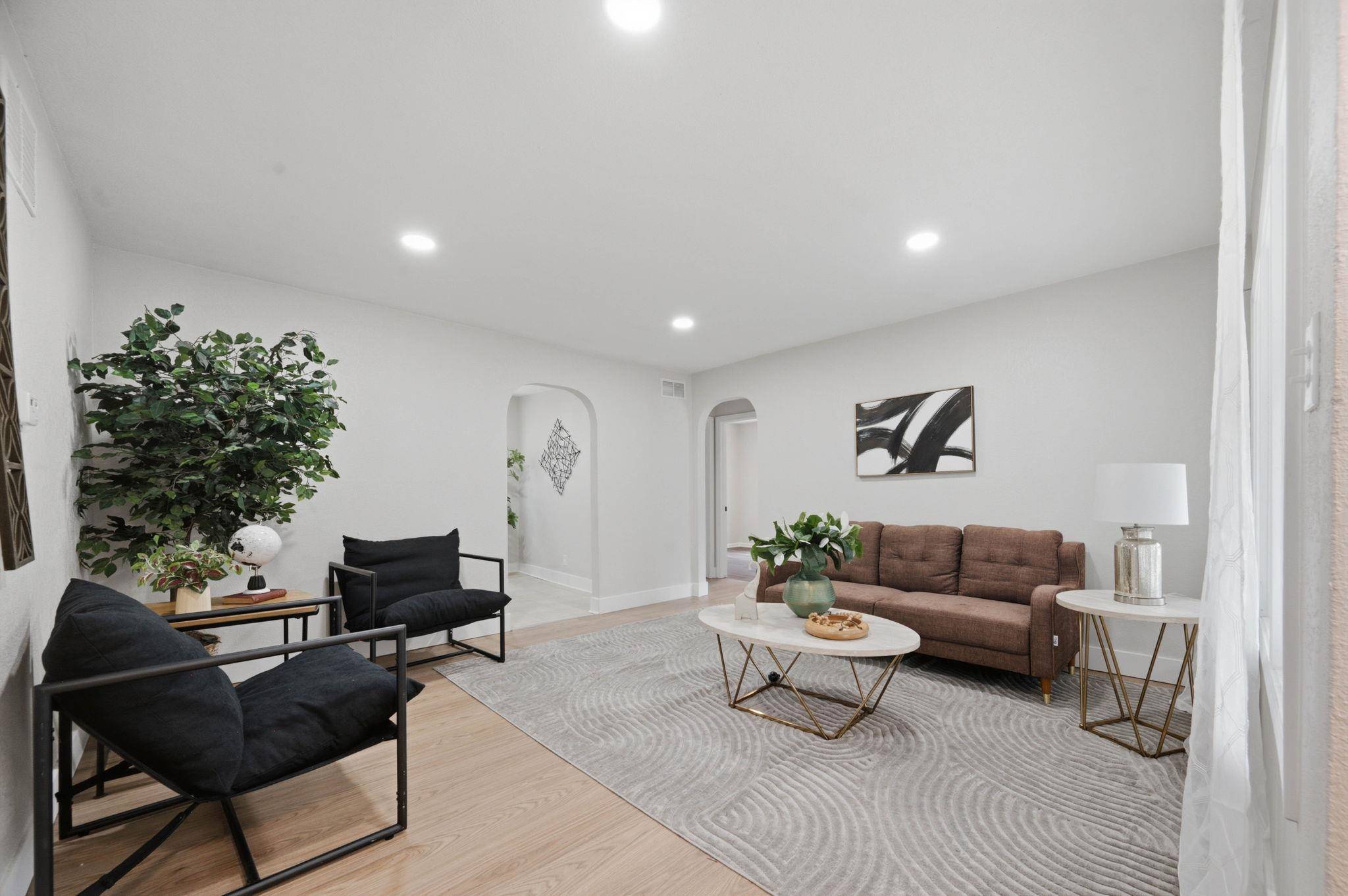 3114 E Range Rd, Wichita, KS 67216