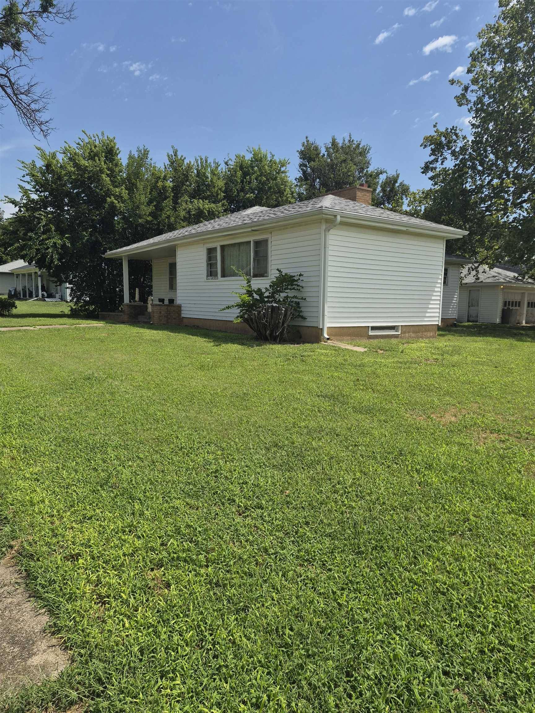 205 E Lost St., Lincoln, KS 67455