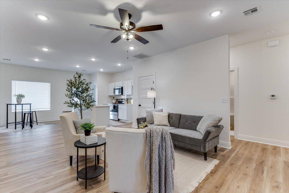 5425 W Rolly, Wichita, KS 67215