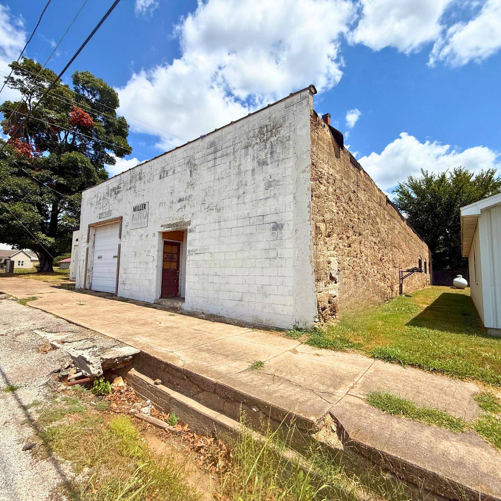 220 S Church ST, Everton, MO 65646