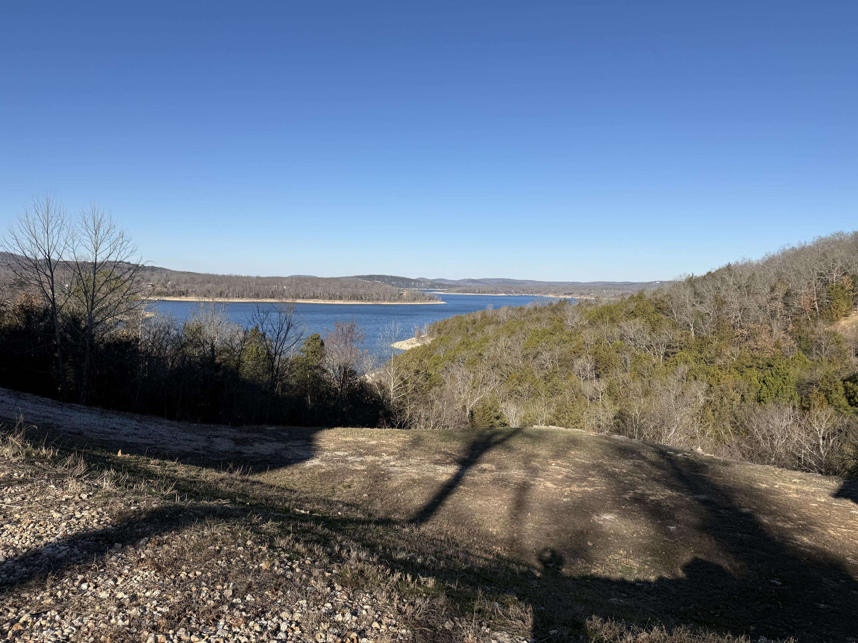 000 Bayview TRL, Lampe, MO 65681