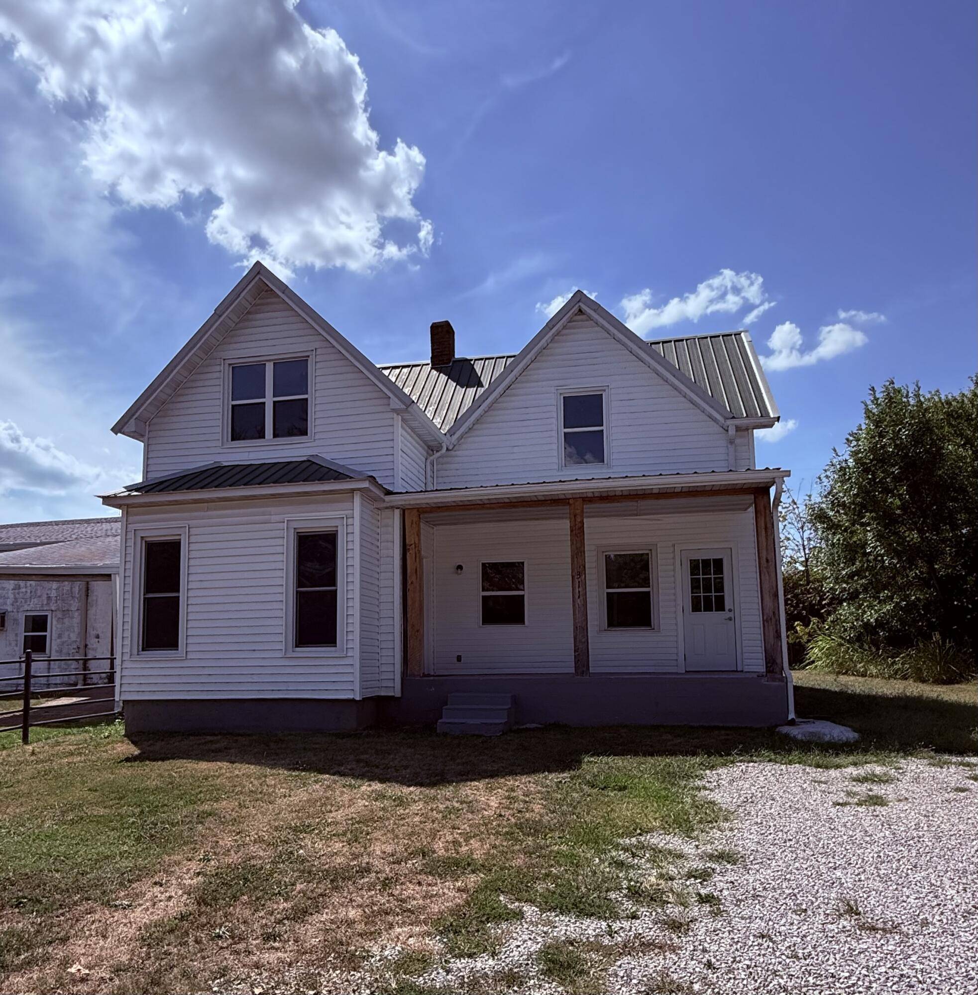 311 S Greene ST, Mountain Grove, MO 65711