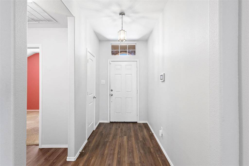 3910 Pioneer Drive, Forney, TX 75126