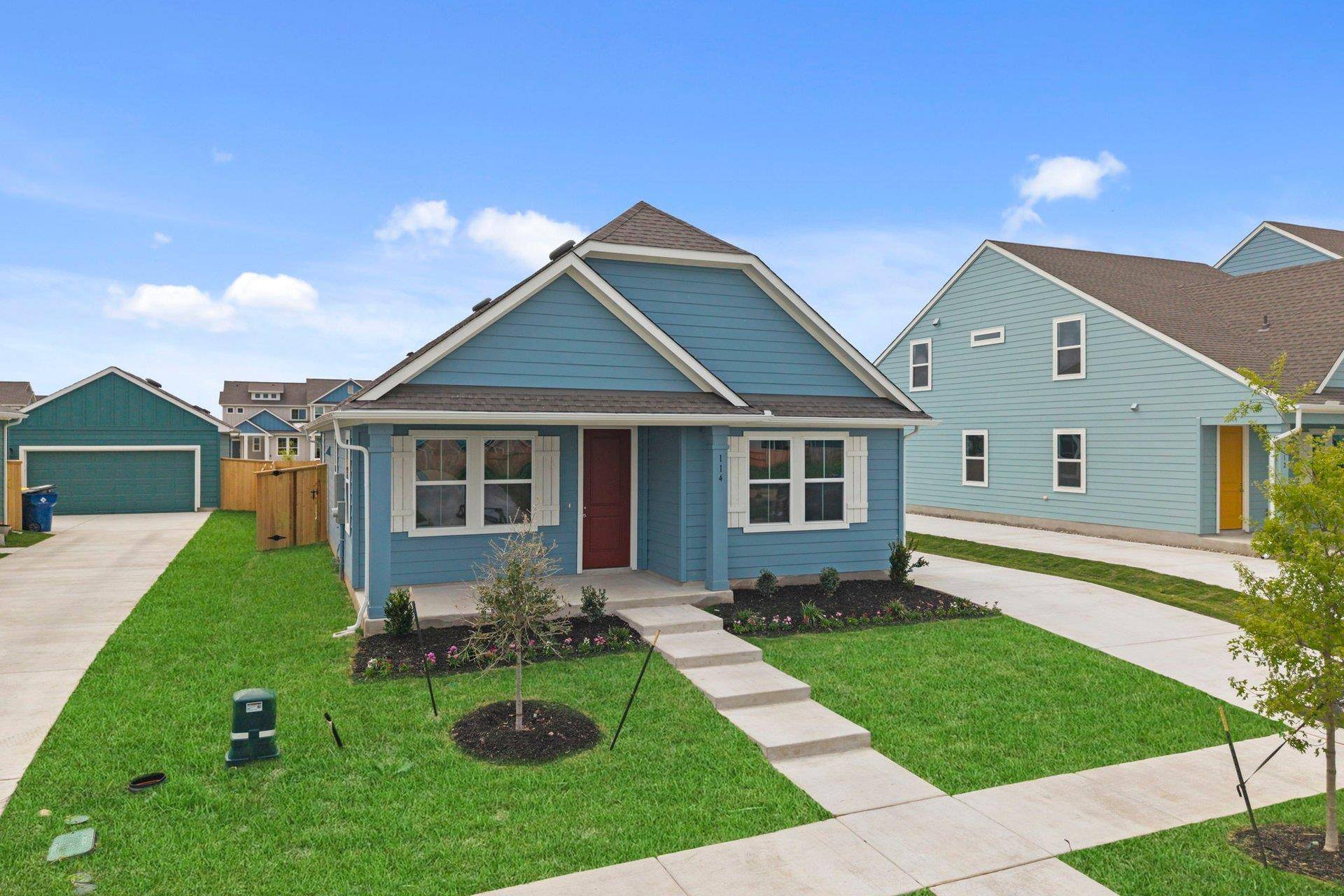 114 Cherry Blossom LN, Taylor, TX 76574