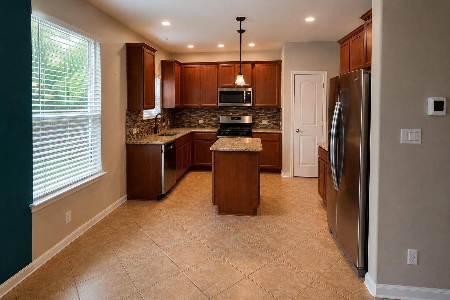 119 Paul Azinger DR, Round Rock, TX 78664