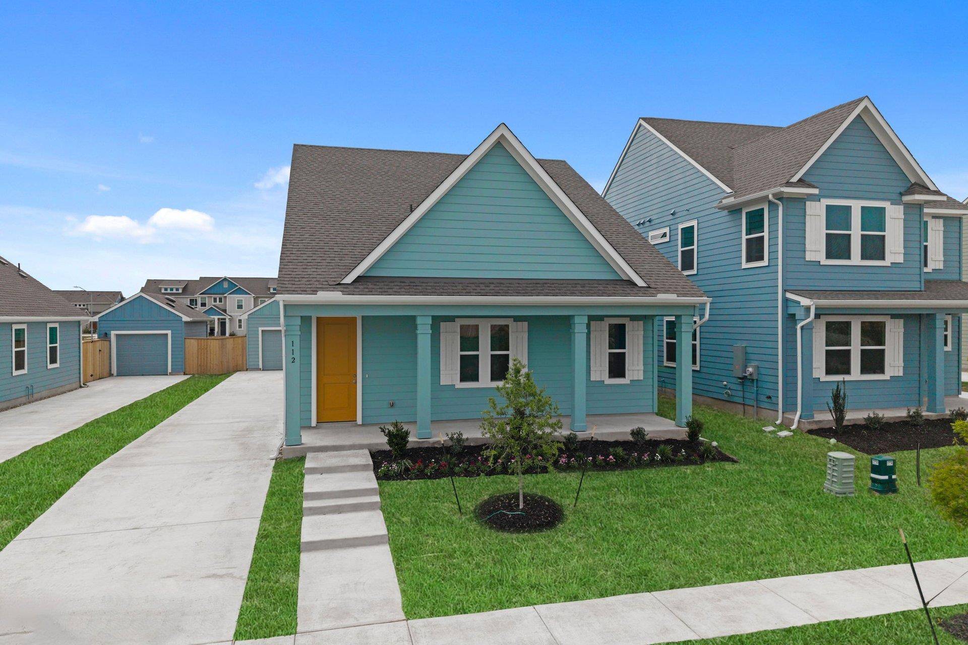 112 Cherry Blossom LN, Taylor, TX 76574