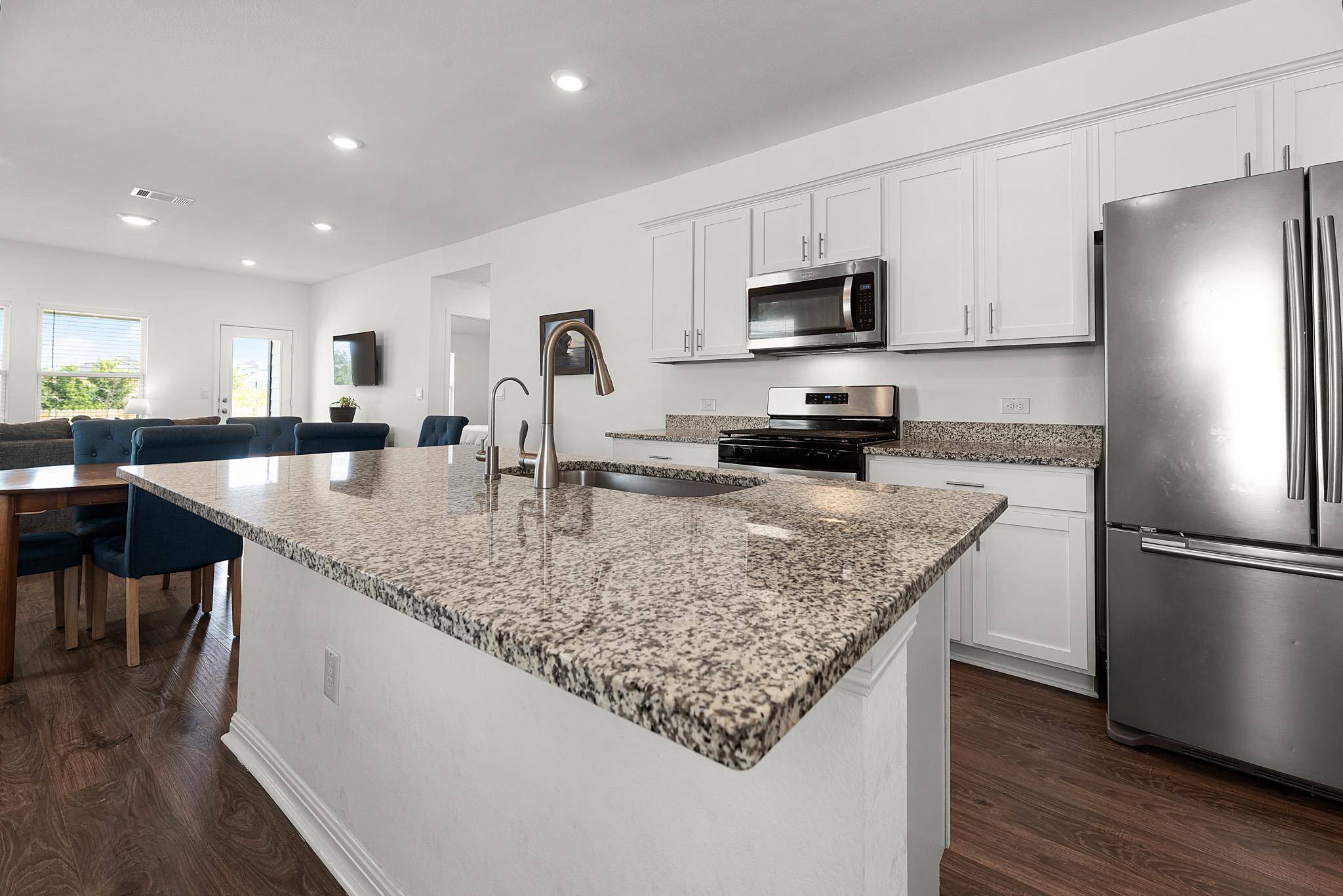 165 Santa Rosa LN, Buda, TX 78610