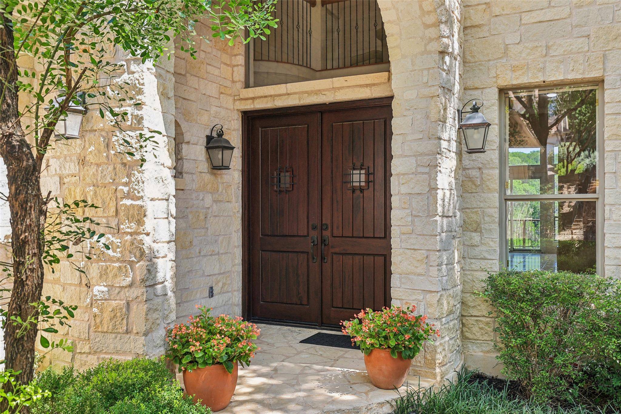 6816 Jester Wild DR, Austin, TX 78750