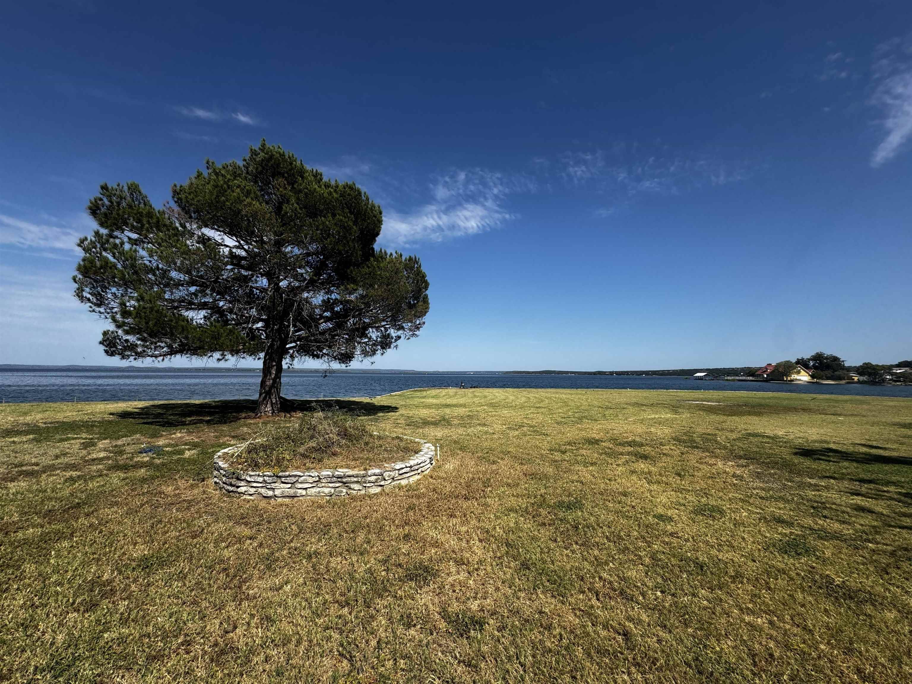 126 Lake Breeze DR, Buchanan Dam, TX 78609