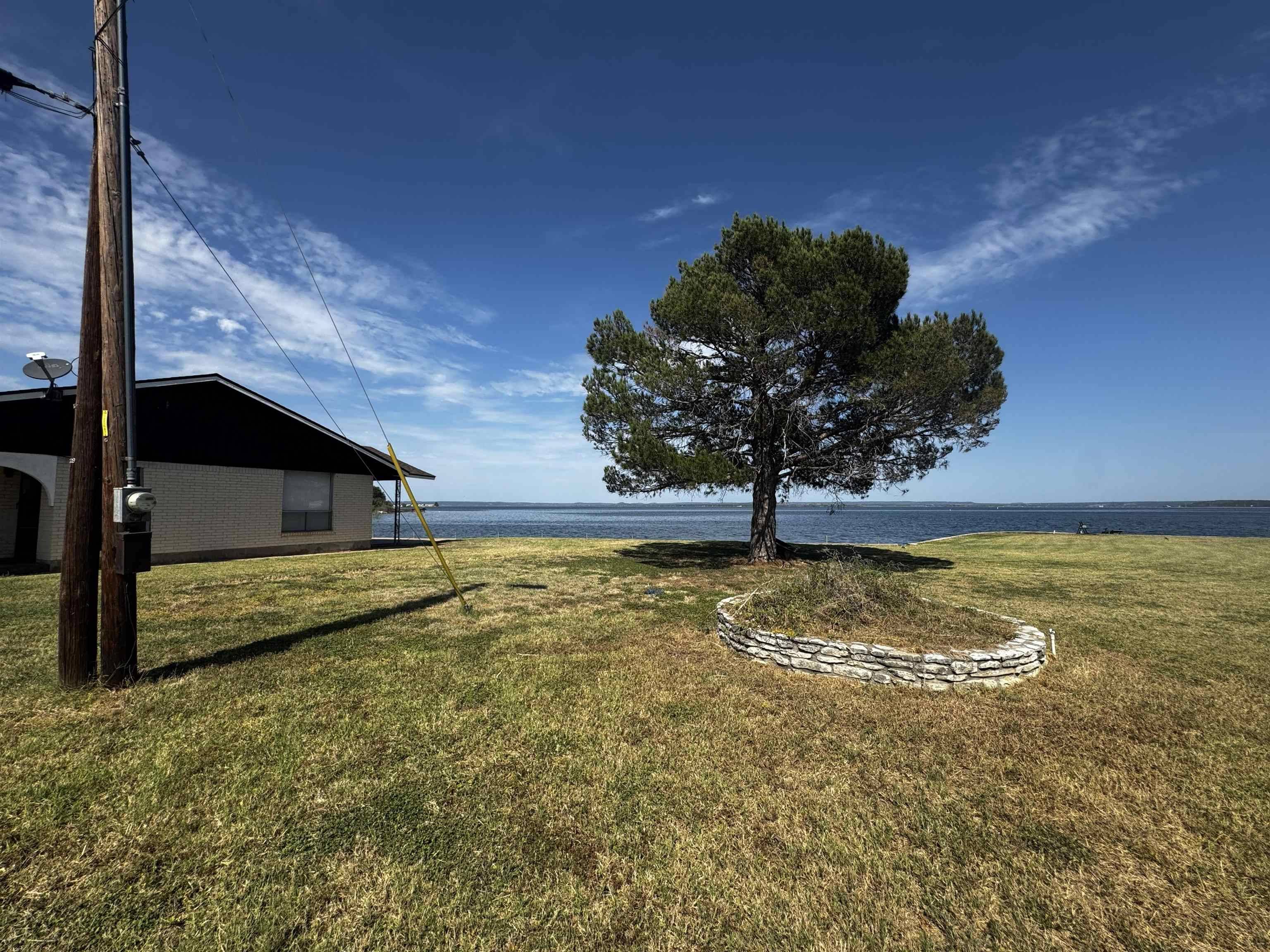 126 Lake Breeze DR, Buchanan Dam, TX 78609
