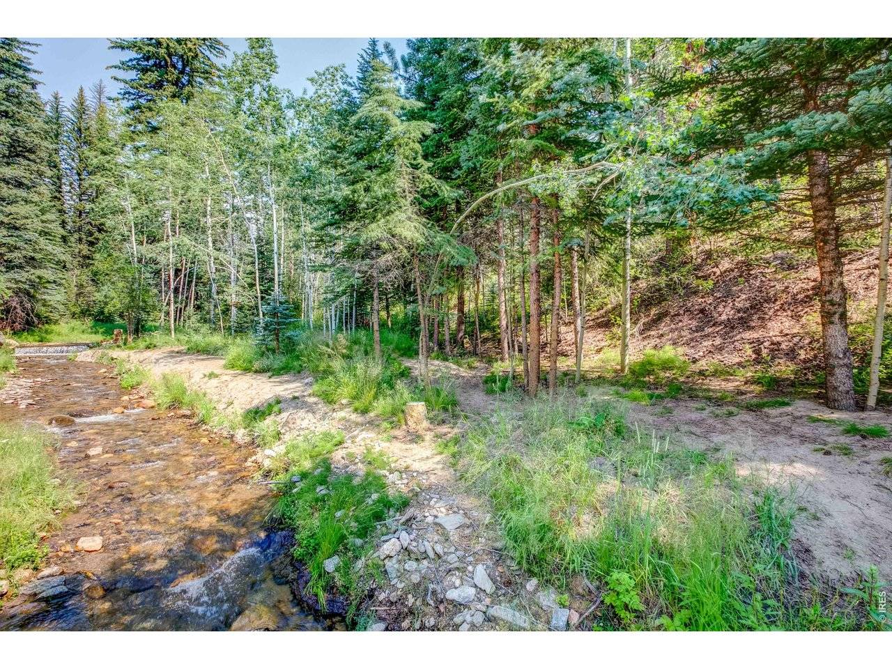 1142 Streamside, Glen Haven, CO 80532