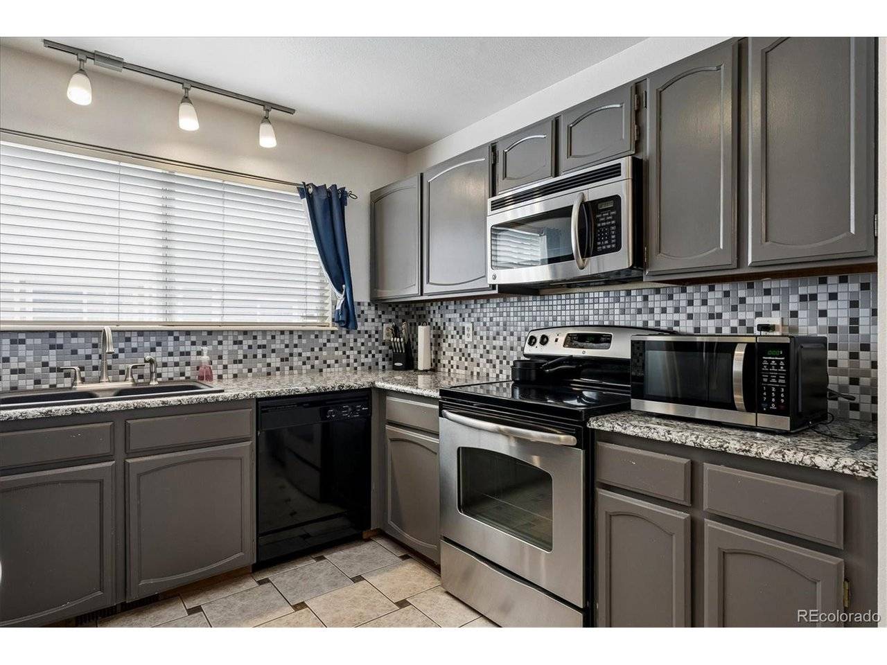 9087 Bear Mountain, Highlands Ranch, CO 80126