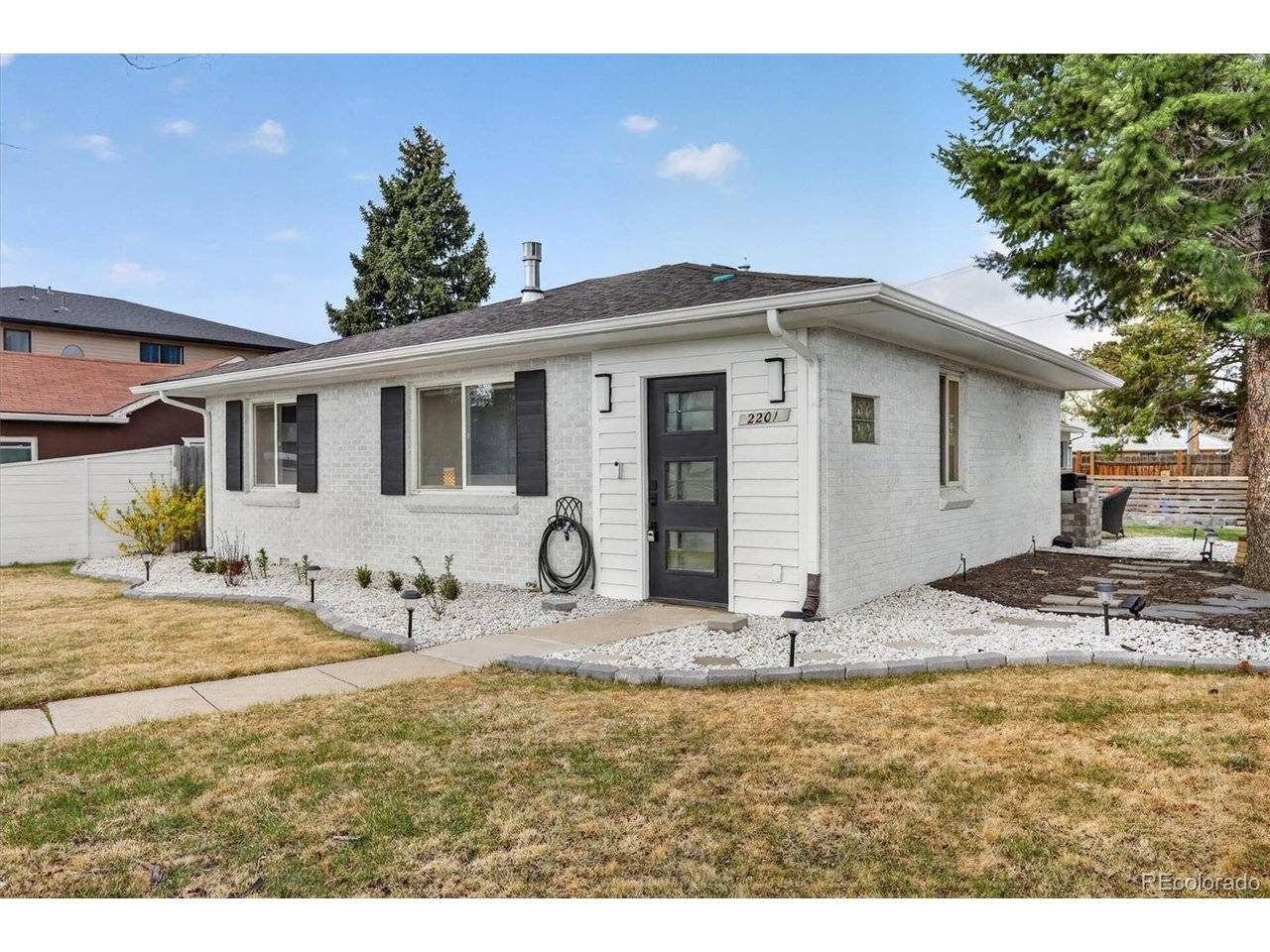 2201 S Dexter, Denver, CO 80222