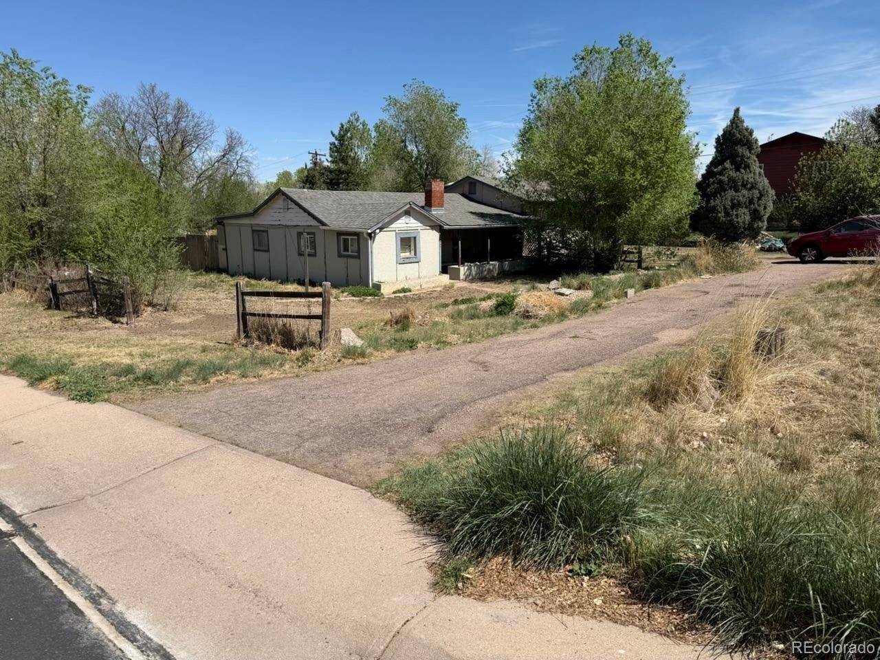 492 S Owens, Lakewood, CO 80226