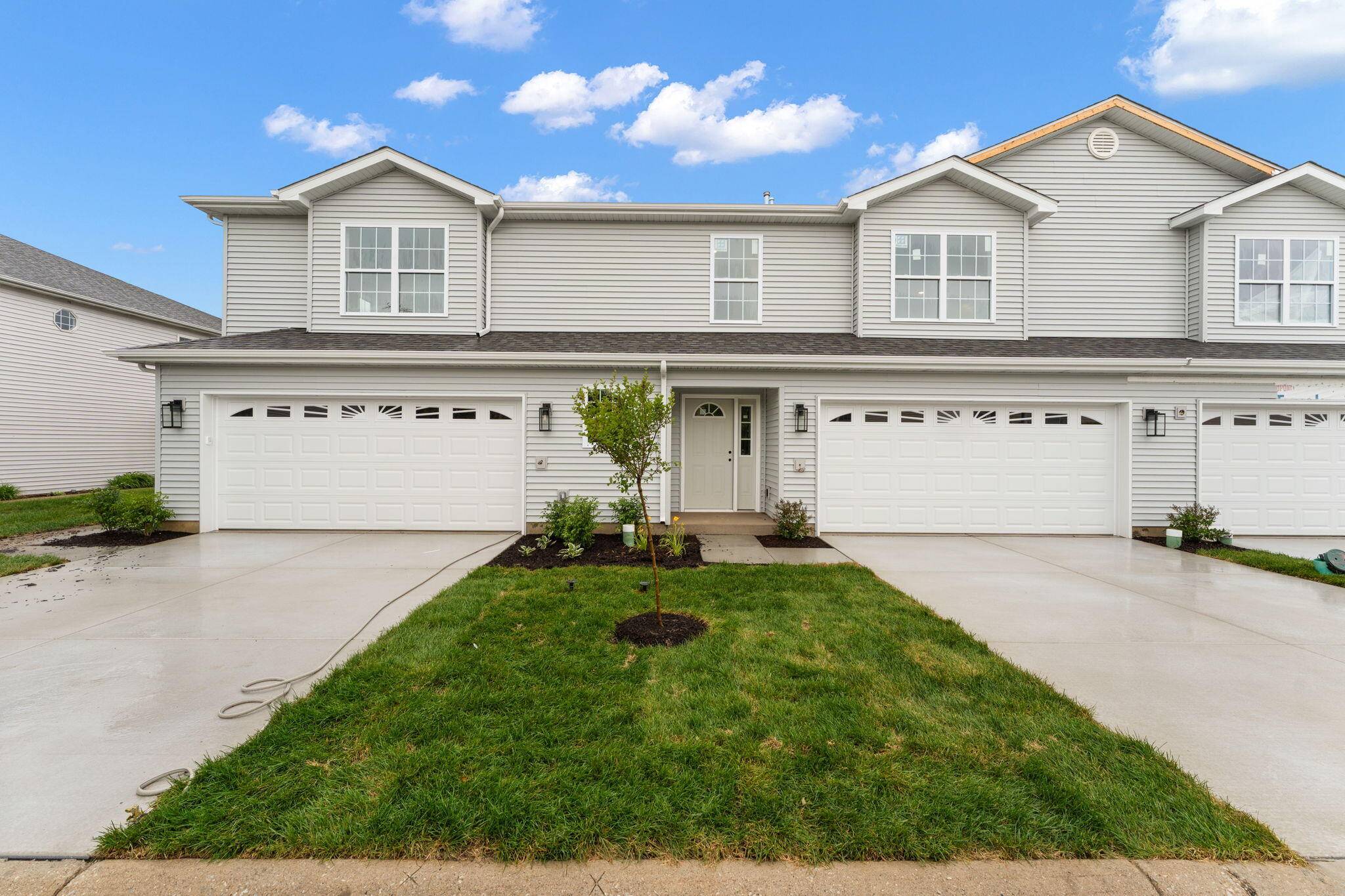9561 E Luebcke Lane, Crown Point, IN 46307