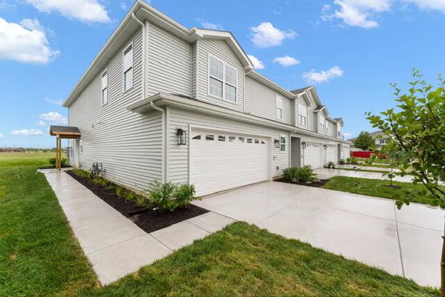 9561 E Luebcke Lane, Crown Point, IN 46307