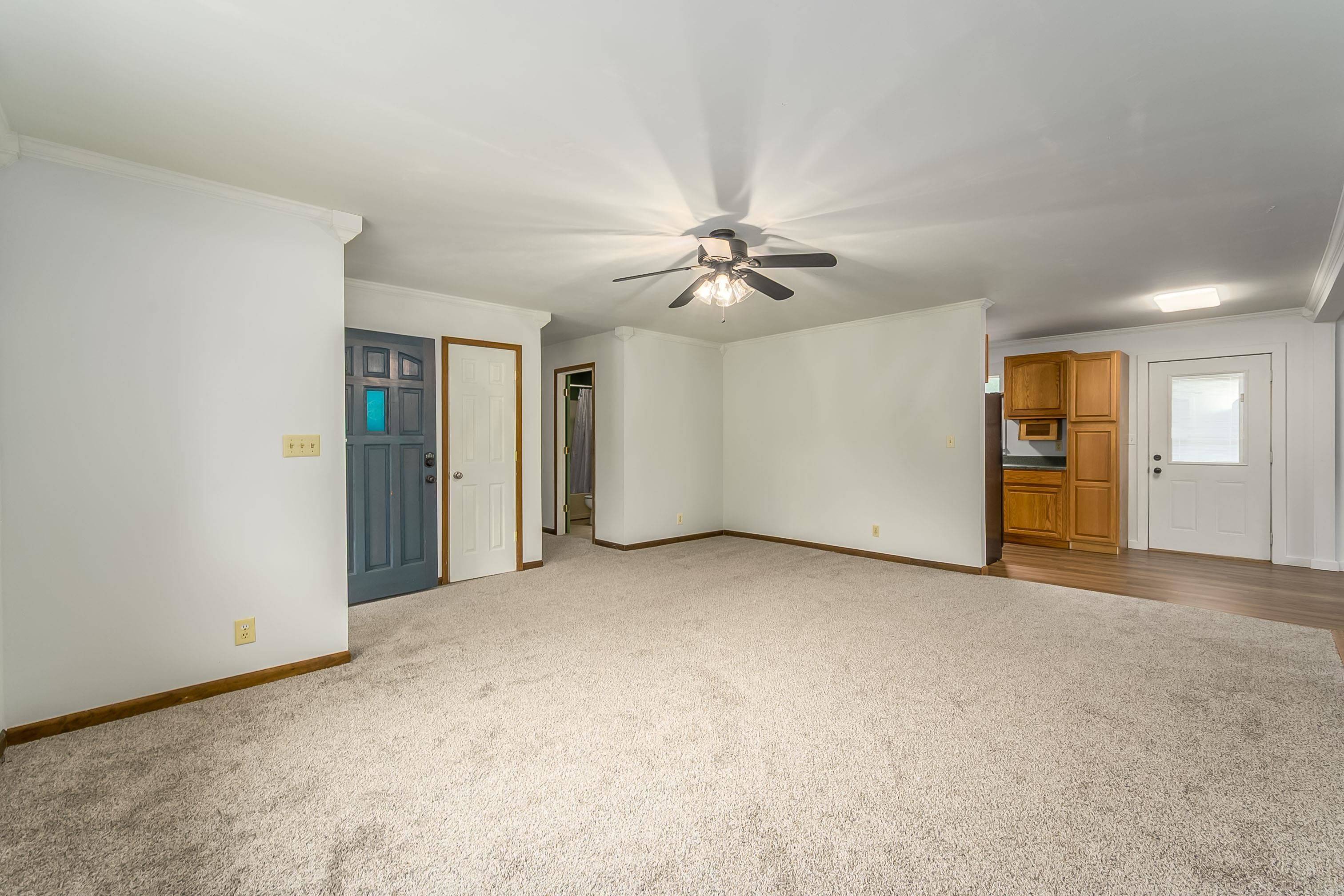 309 N Seymour St, Udall, KS 67146