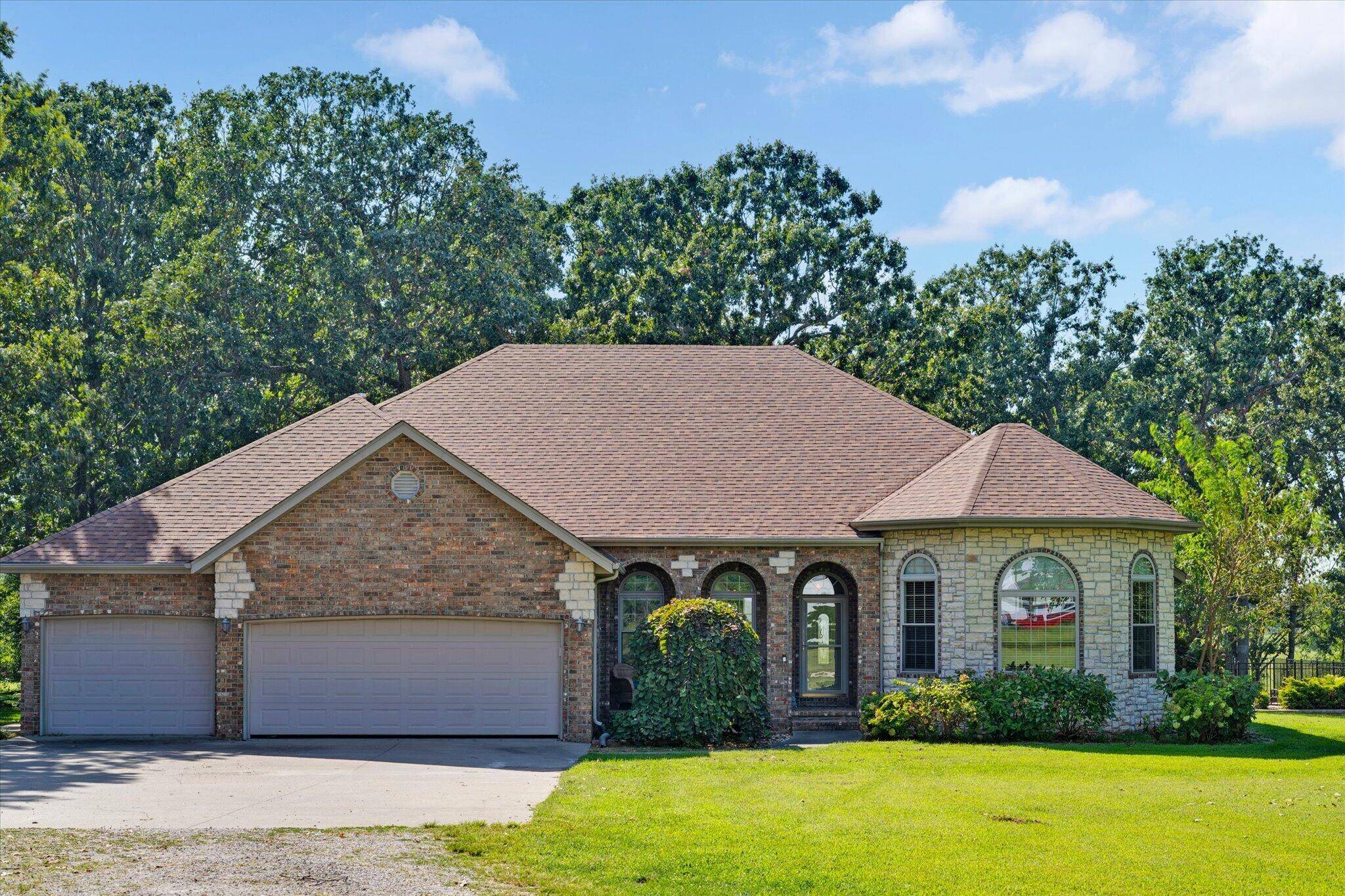 203 Reunion Acres, Rogersville, MO 65742