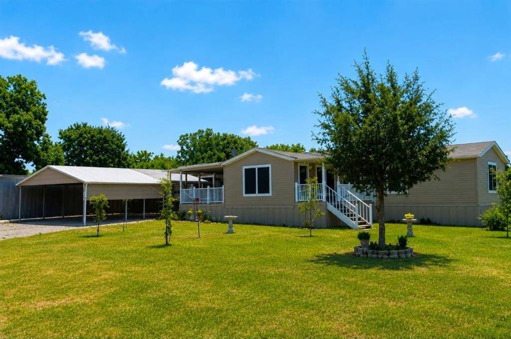 400 Avenue D, Point, TX 75472