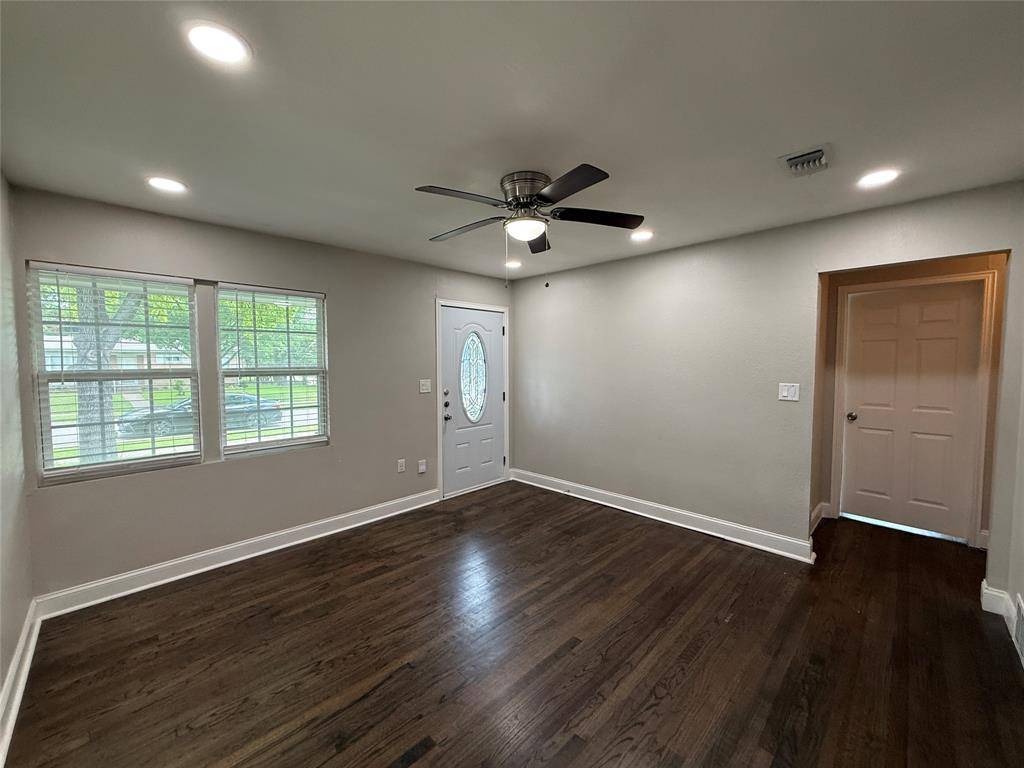 10403 Sandra Lynn Drive, Dallas, TX 75228