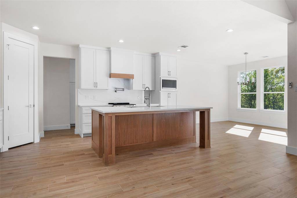 101 Barefoot Bay Boulevard, Corsicana, TX 75109