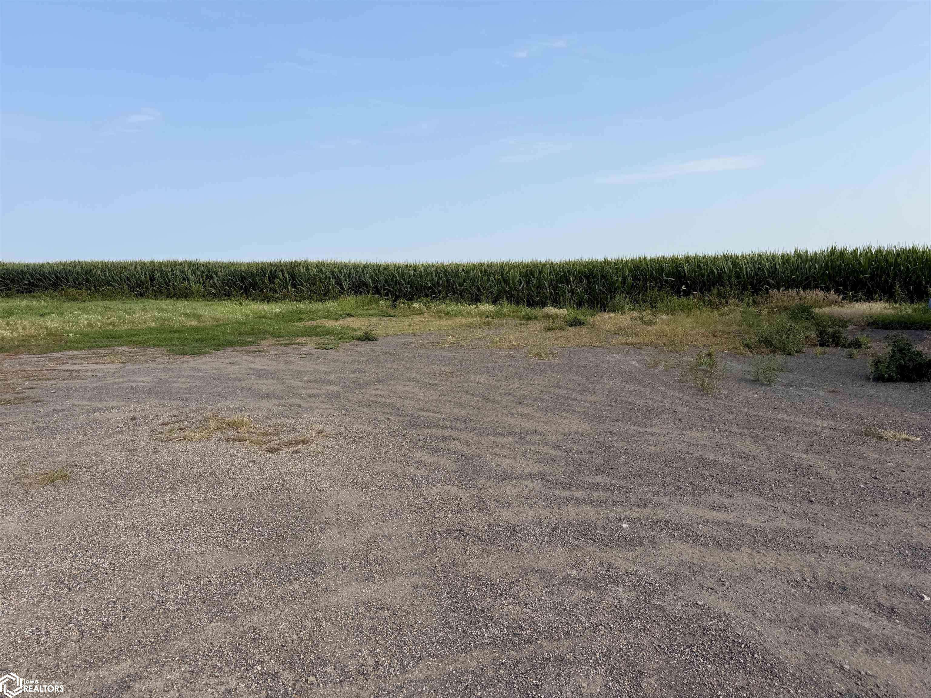 17576 Hemlcok ST, Onawa, IA 51040