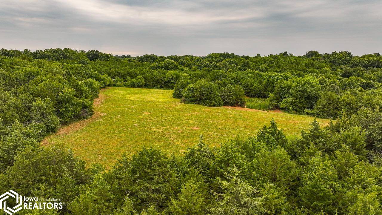 0000 Gray AVE, Cantril, IA 52542
