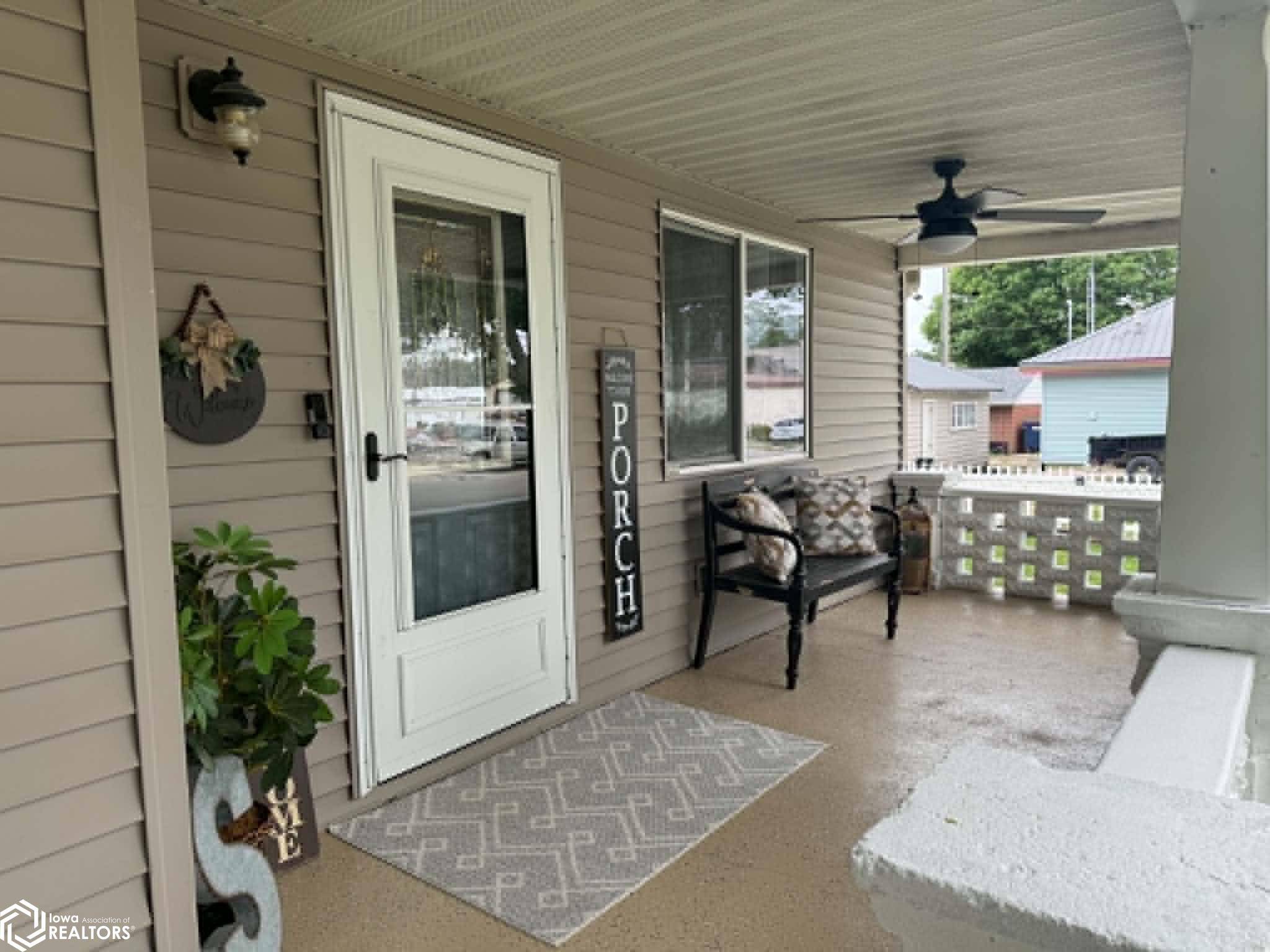 27 1St ST, Nora Springs, IA 50458