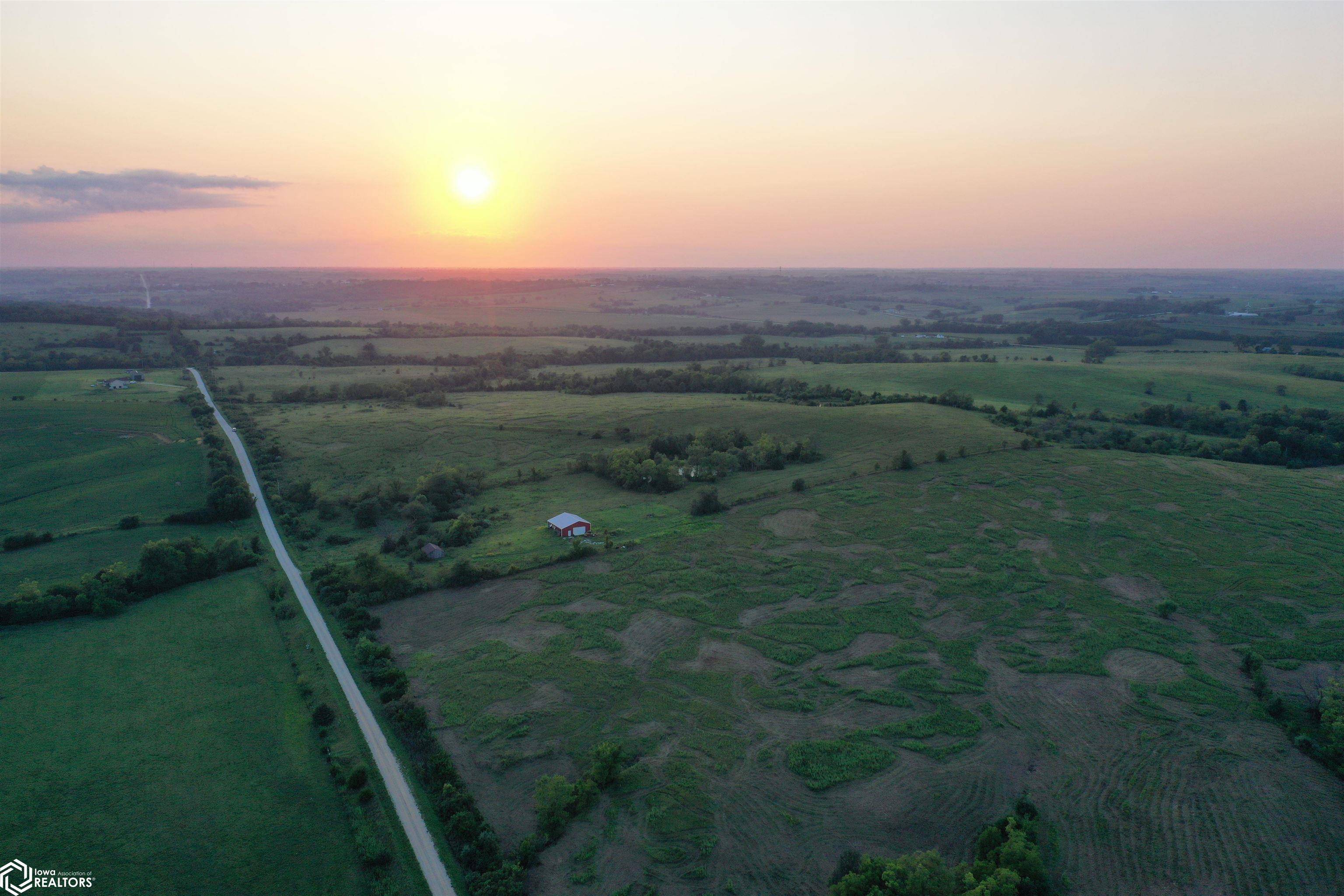 Utah ST, Lacona, IA 50139