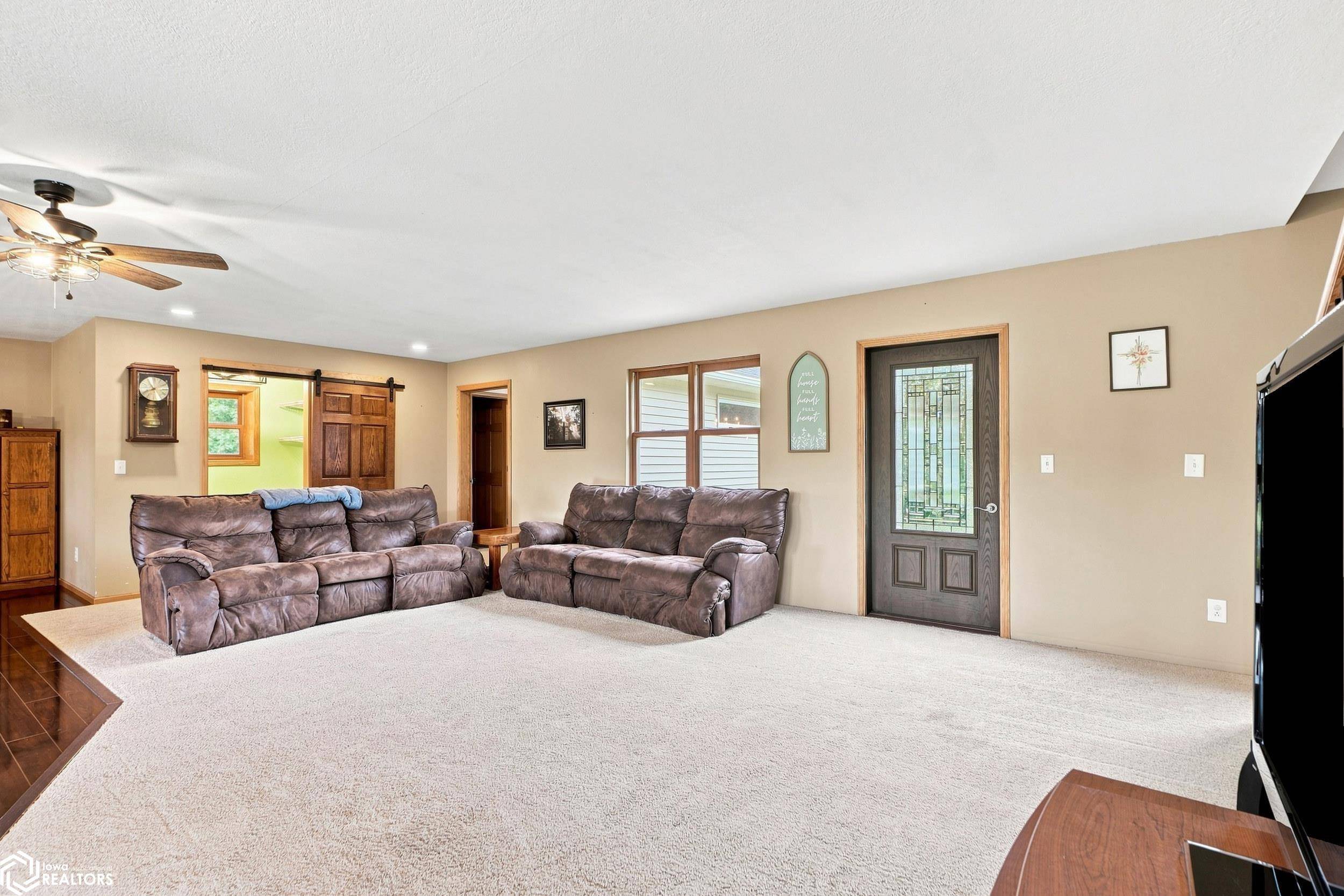 2096 290th Ave, Fort Madison, IA 52627