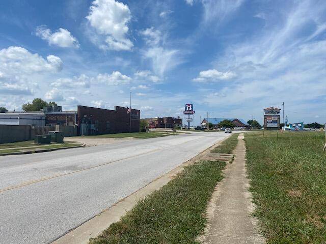 1713 W James River RD, Ozark, MO 65721