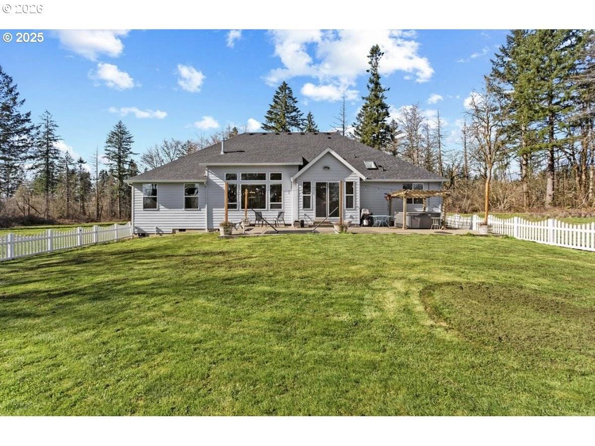 8811 NE 212TH AVE, Vancouver, WA 98682