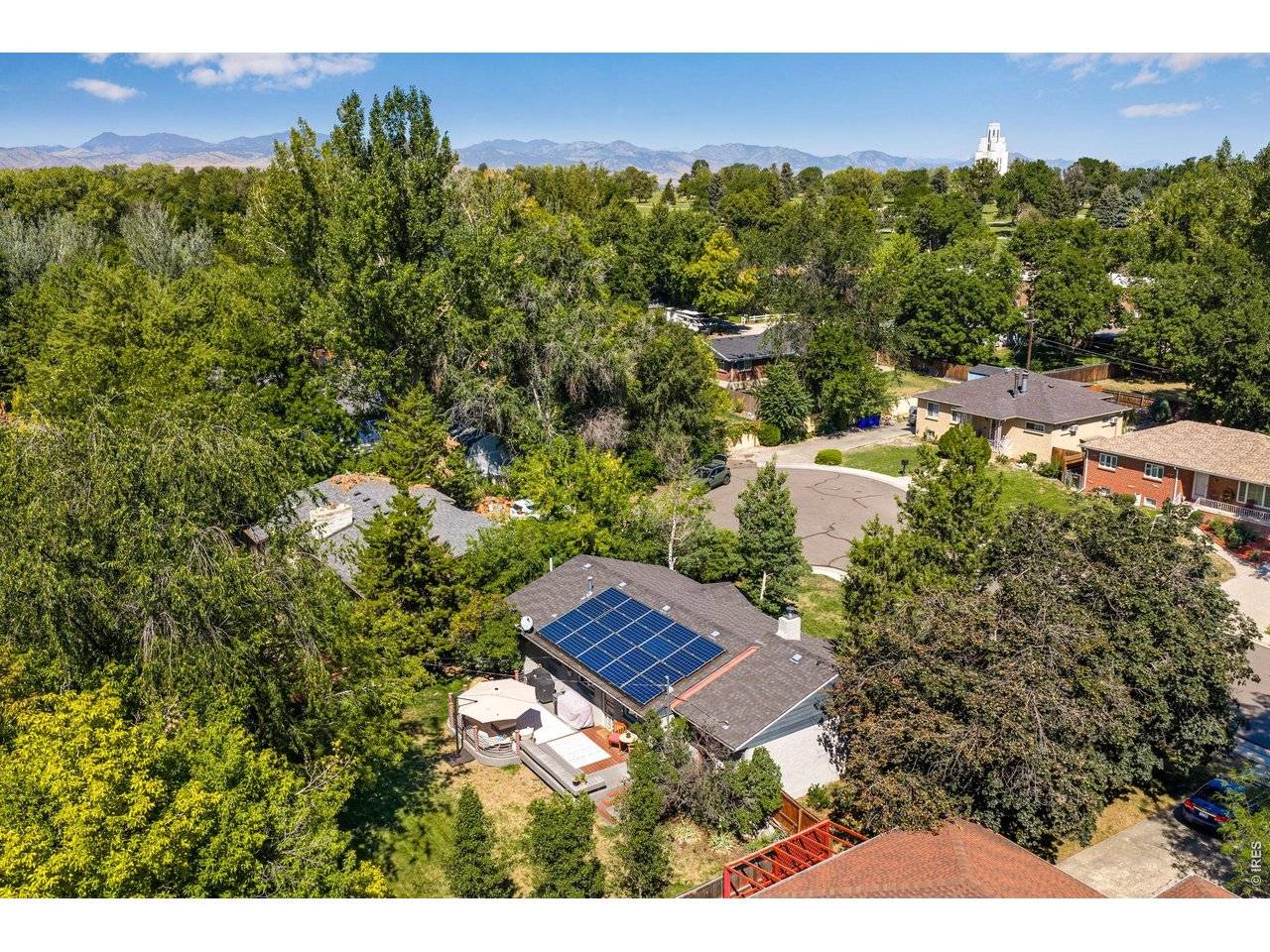 8070 W 25th, Lakewood, CO 80214