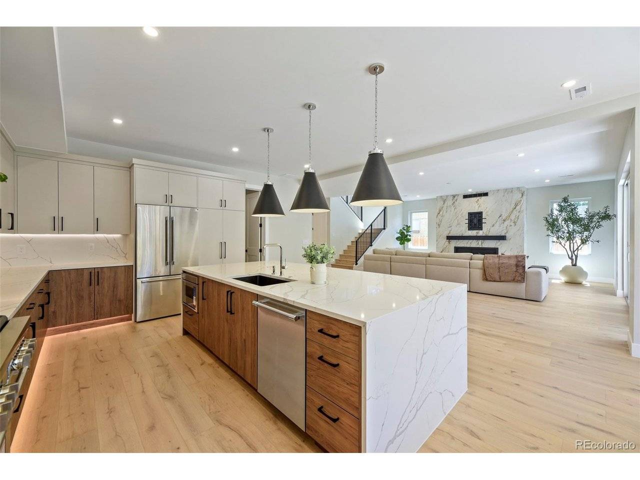 2225 S Dexter, Denver, CO 80222