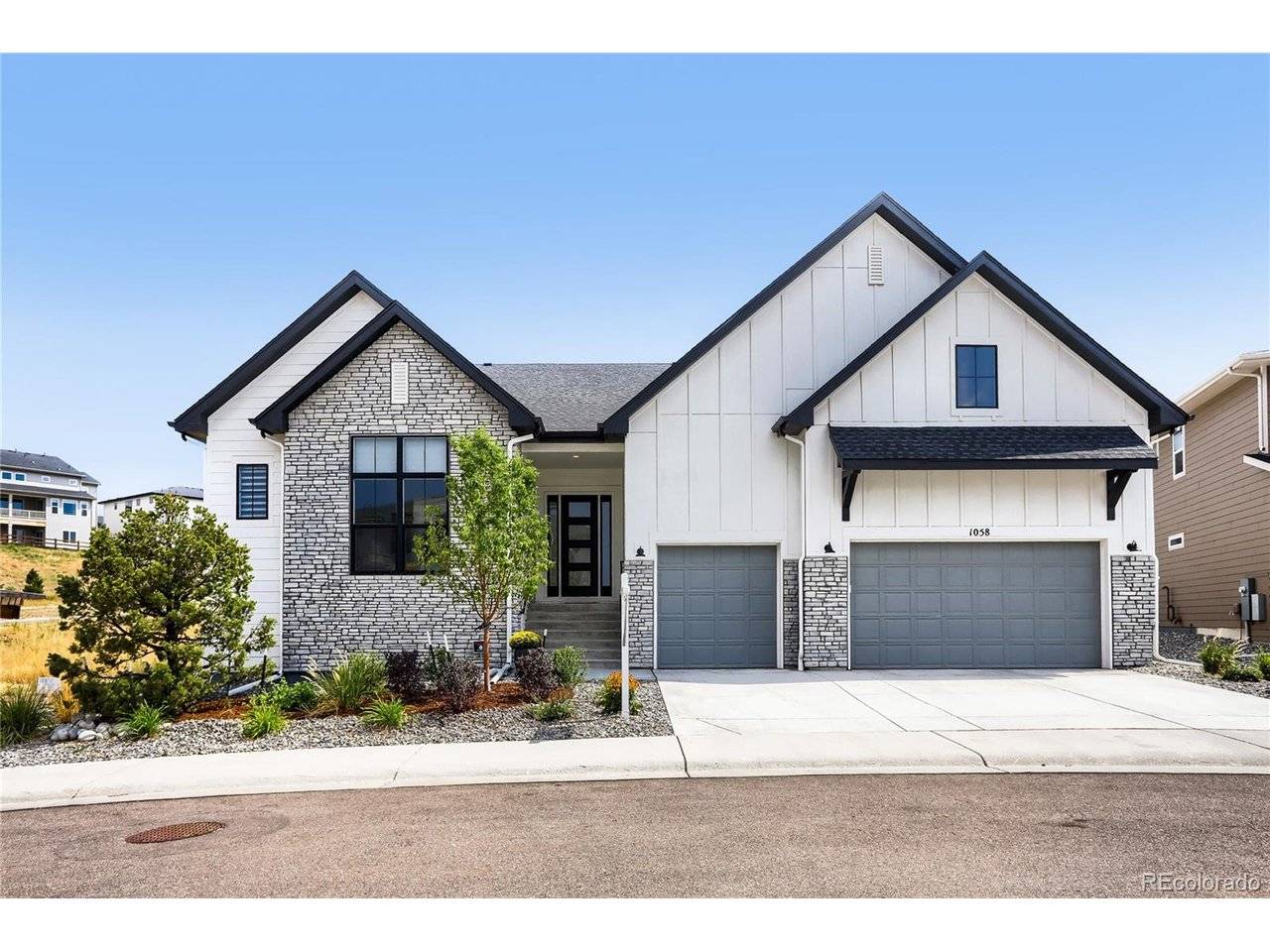 1058 Earmark, Castle Rock, CO 80104
