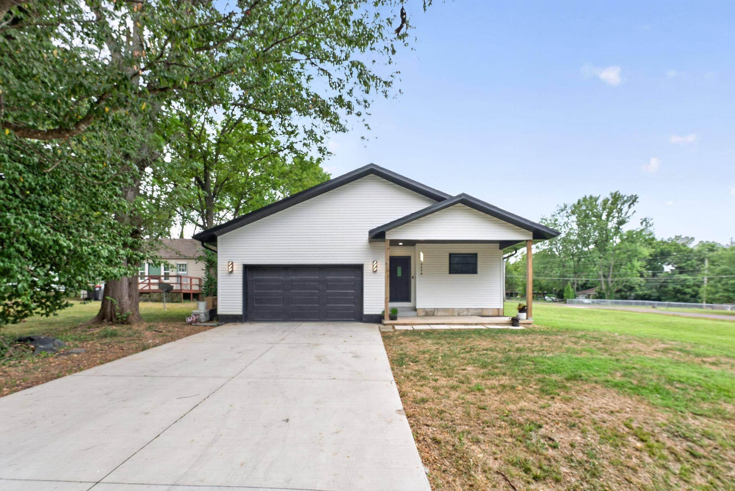 3246 W State ST, Springfield, MO 65802