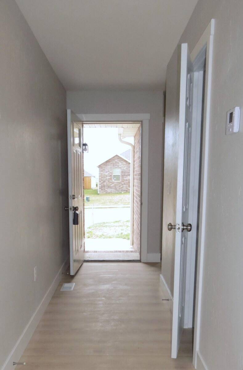 3821 W Riley ST, Bolivar, MO 65613