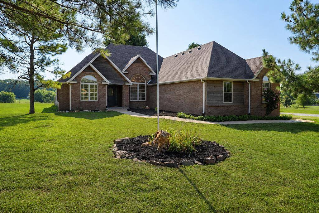 240 Cedar LN, Billings, MO 65610