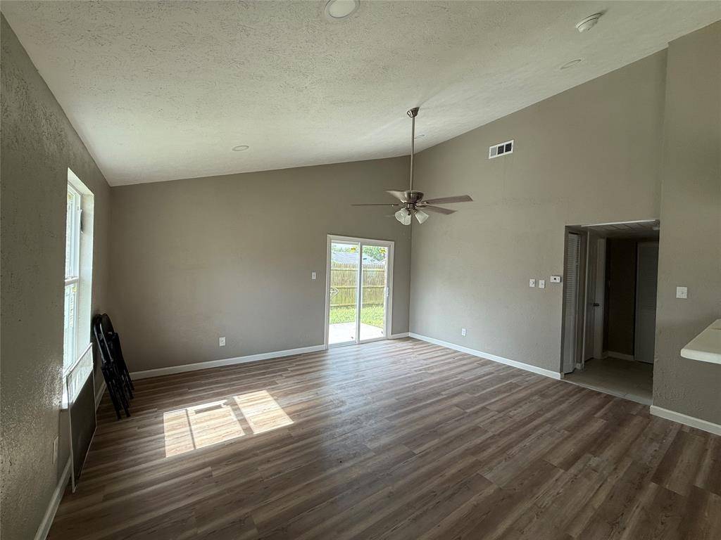 449 Jones Street, Cedar Hill, TX 75104