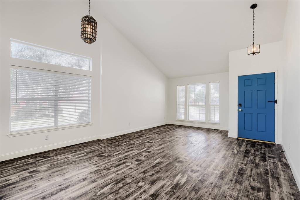 5602 Vista Park Lane, Sachse, TX 75048