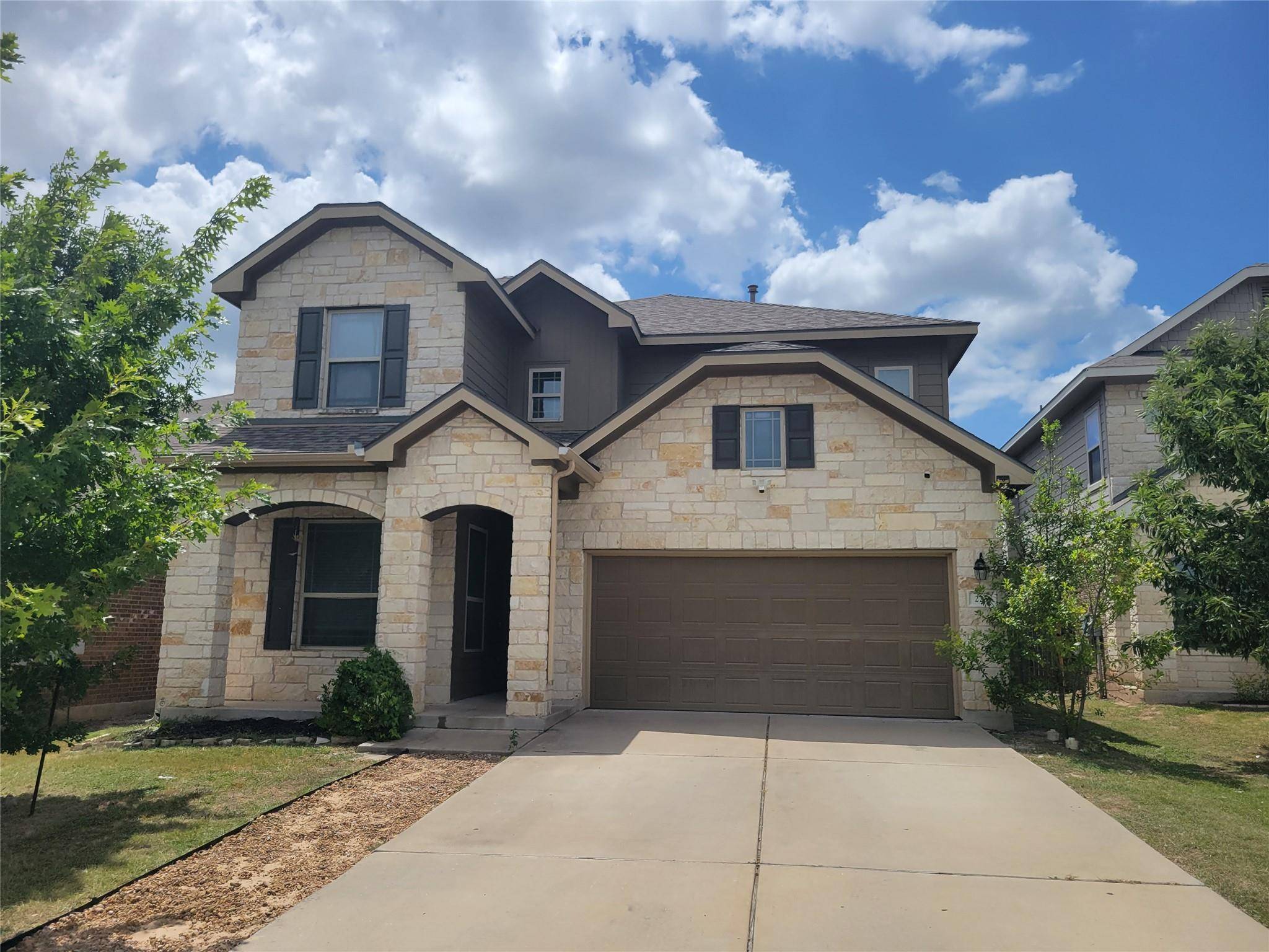 225 Shale CIR, Buda, TX 78610