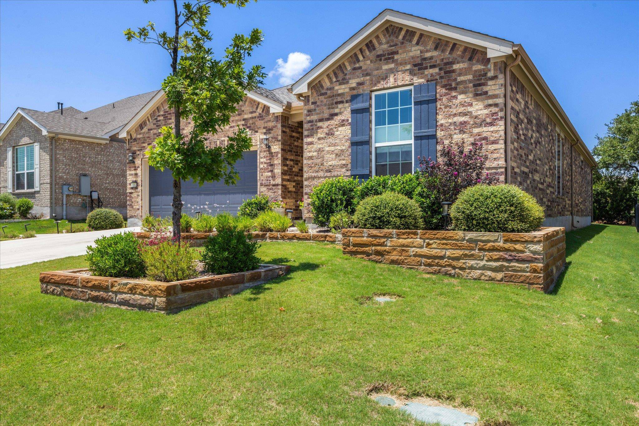 1002 Hanging Star LN, Georgetown, TX 78633