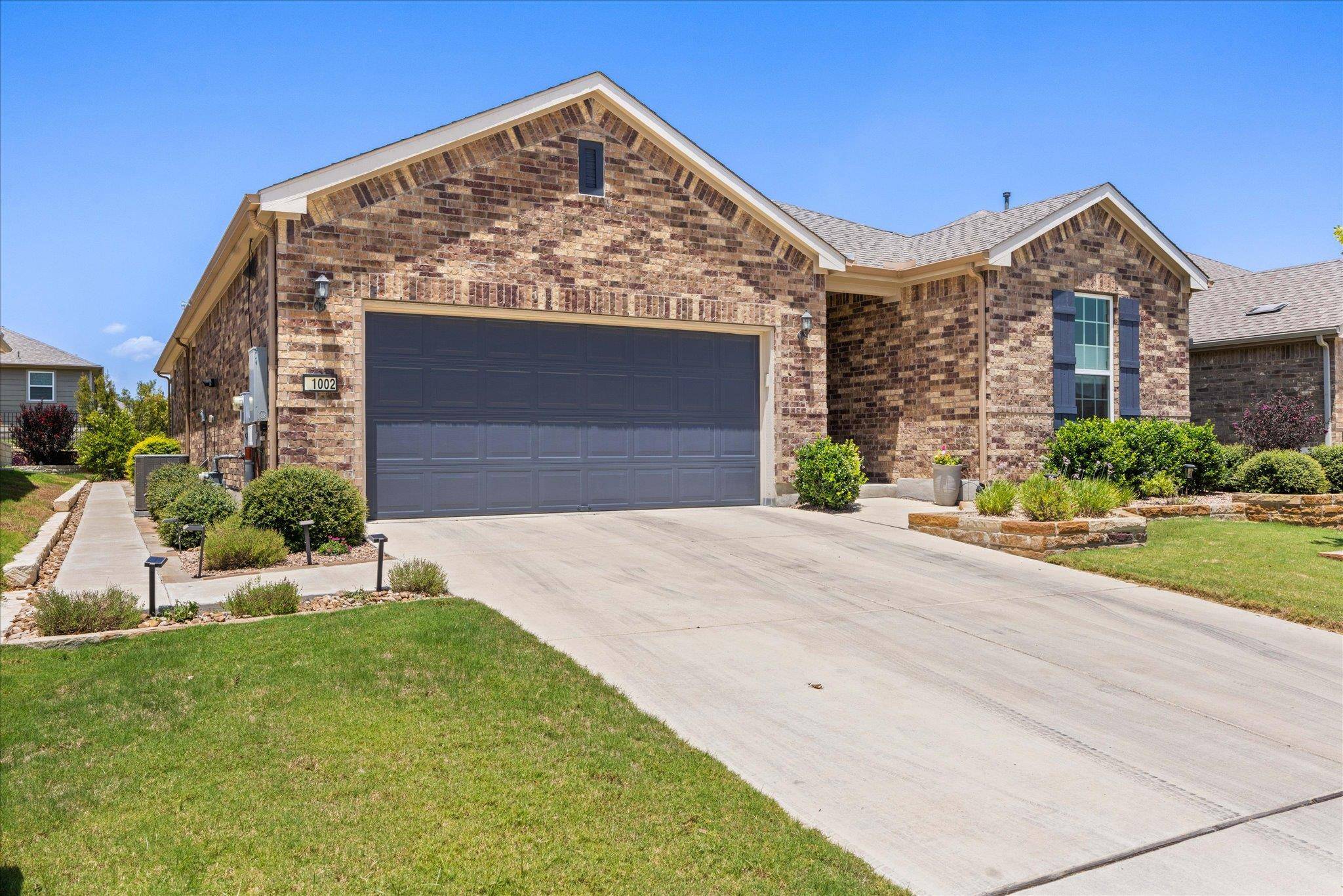 1002 Hanging Star LN, Georgetown, TX 78633