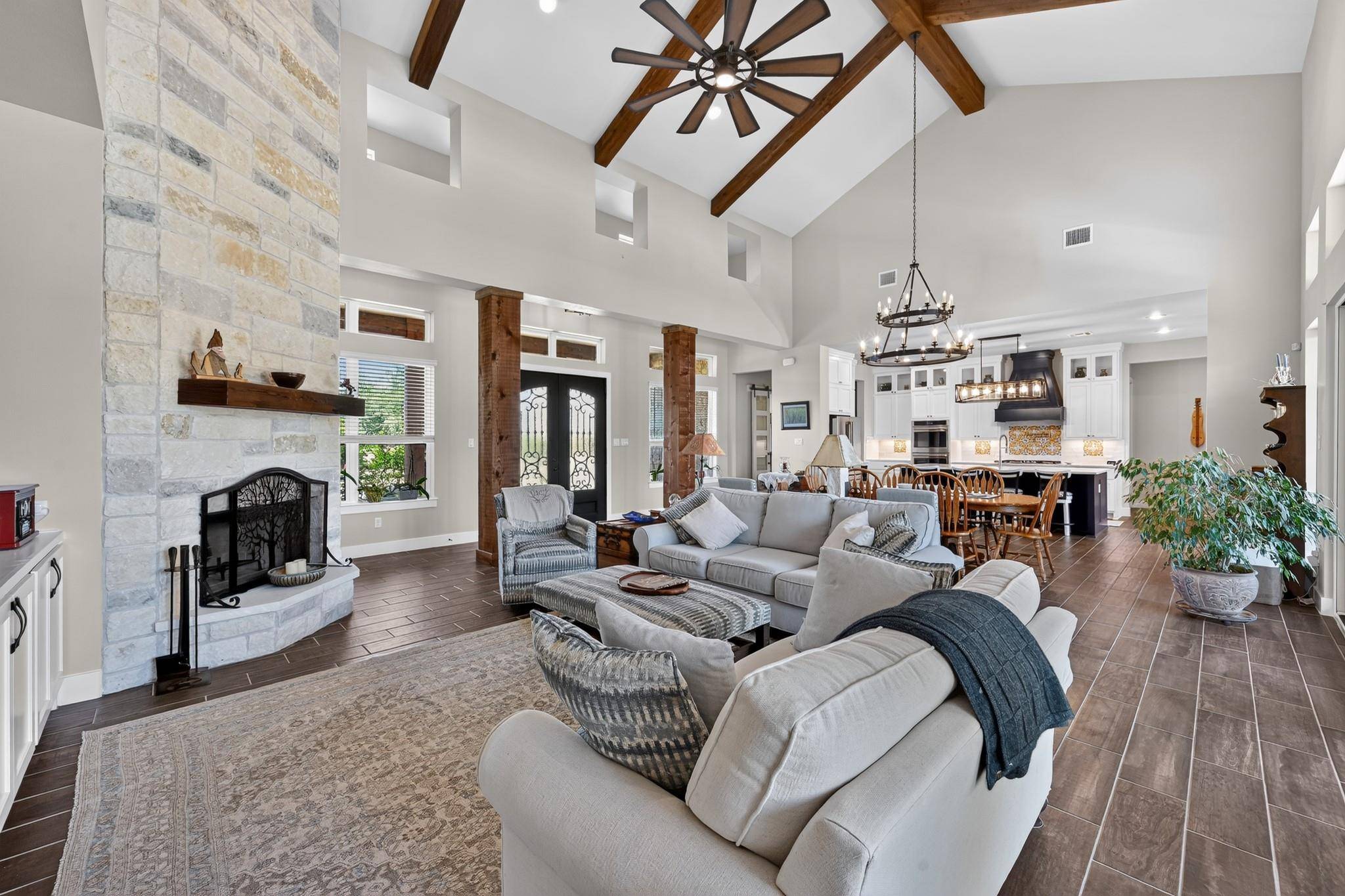 645 Strada Luca, Florence, TX 76527