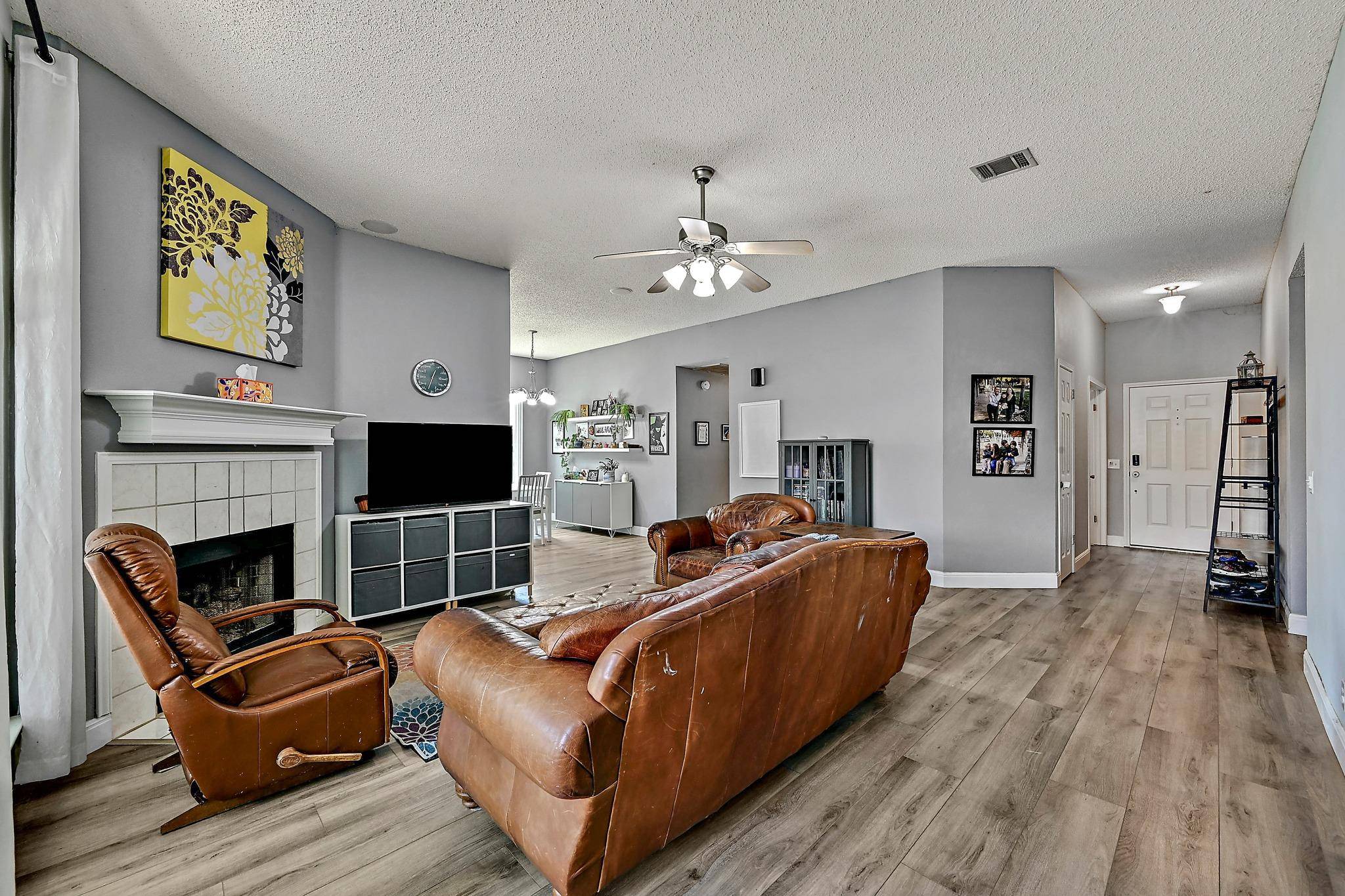 502 Dusty Leather CT, Pflugerville, TX 78660